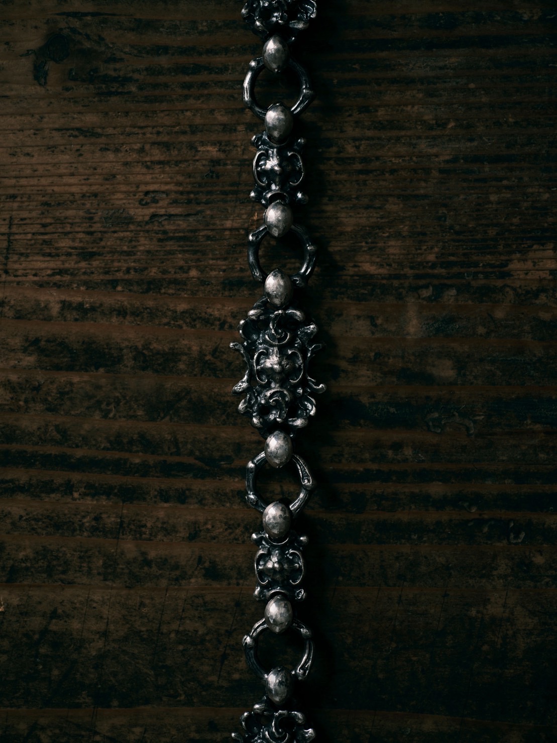 Sara Finchley Wallet Chain ② – MAGDALENE